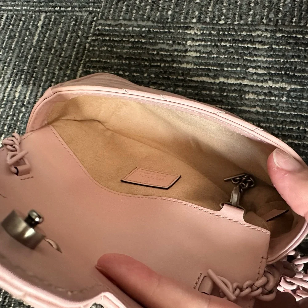 Gucci Calfskin Matelasse Monochrome GG Marmont Chain belt Bag in Perfect Pink - Picture 2 of 16
